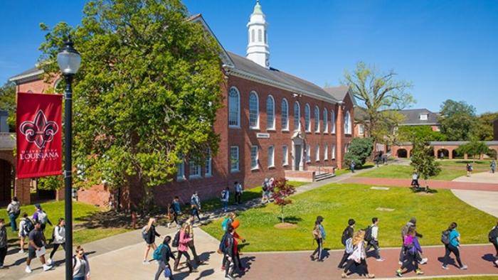 2022 Fleur-de-Lis International Scholarships at University of Louisiana at Lafayette, USA