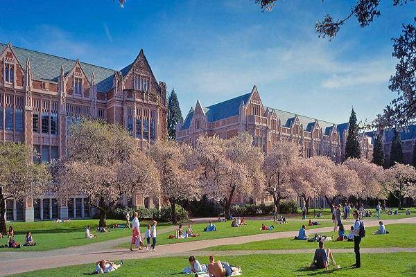 2022 Merit Scholarships at University of Washington, USA