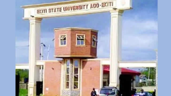 EKSU students lament over N78k convocation fee