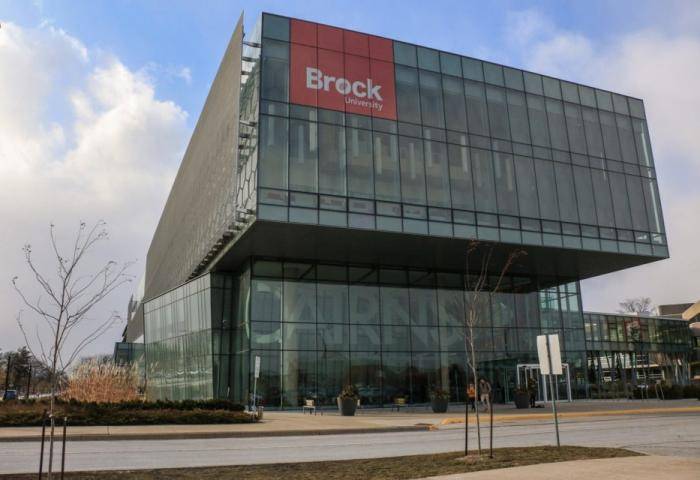 Goodman Entrance Scholarships at Brock University, Canada 2022