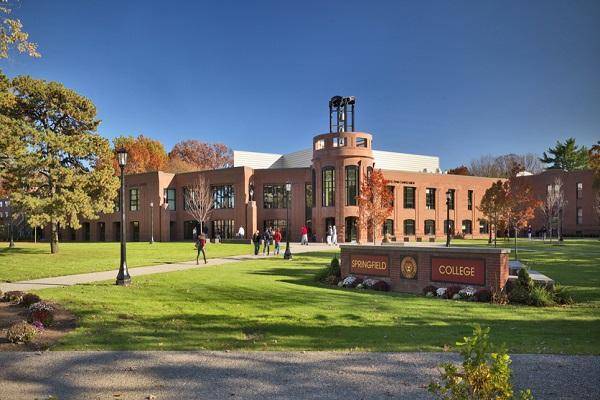 Dean Scholarships at Springfield College, USA - 2022